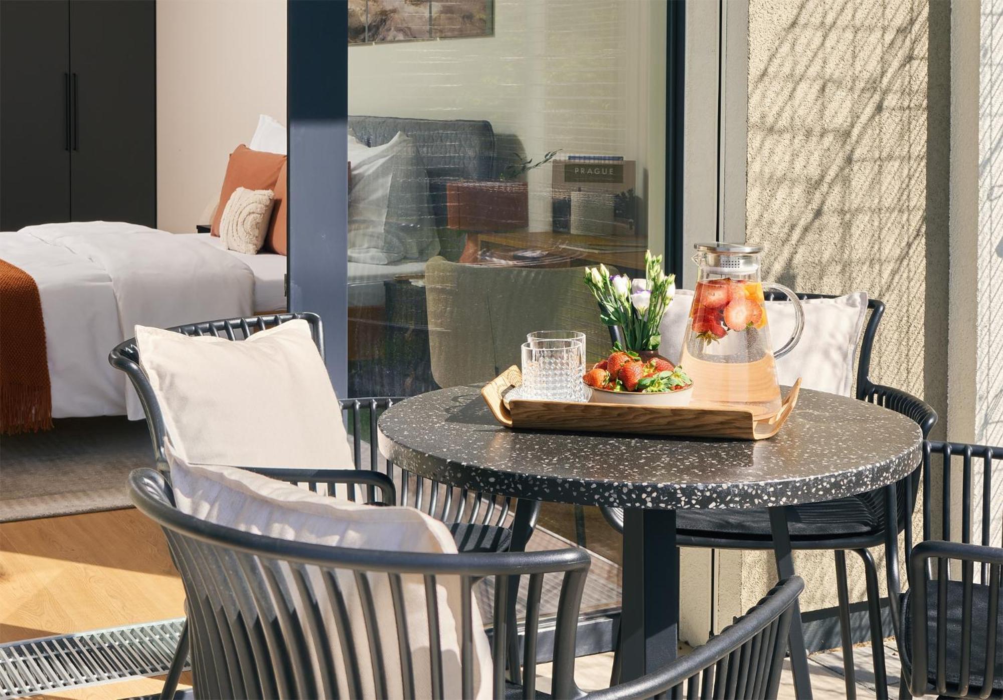 Beta Home - Garage, Air Condition, Garden, At Metro براغ المظهر الخارجي الصورة